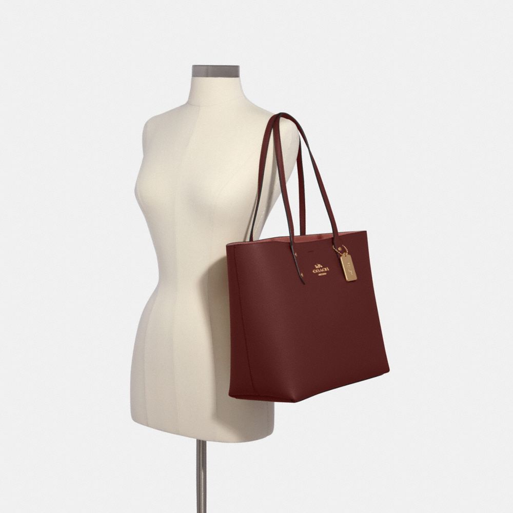 Town Tote