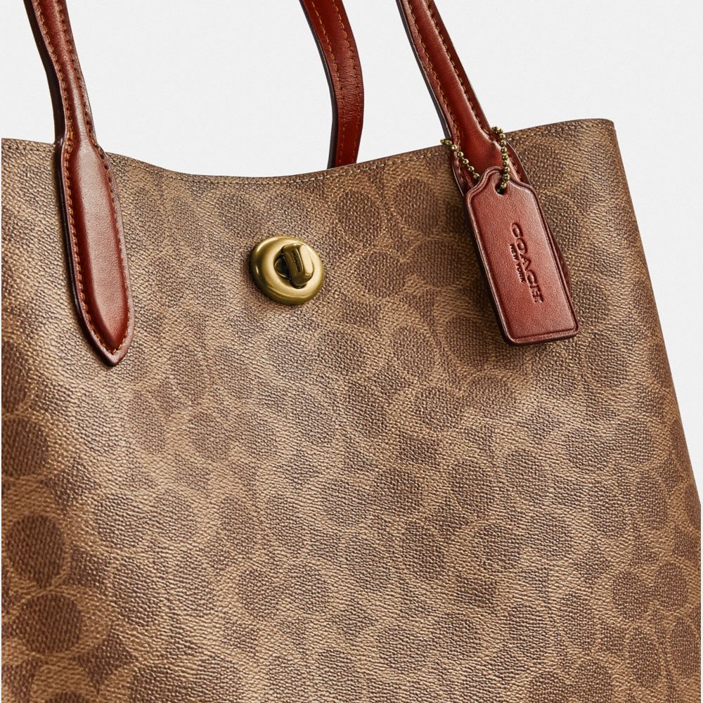 Shop Coach Willow Tote Mit Charakteristischem Canvas In Brass/tan/rust