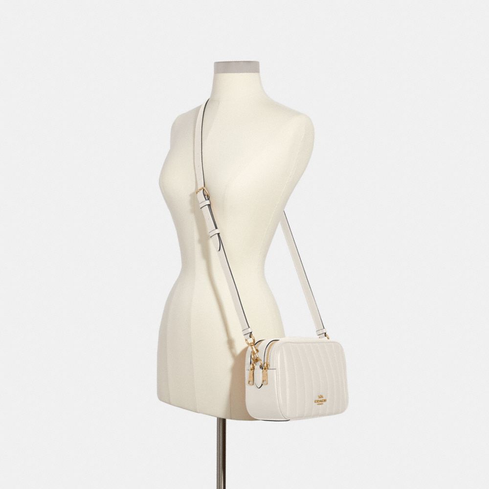 jes crossbody with quilting