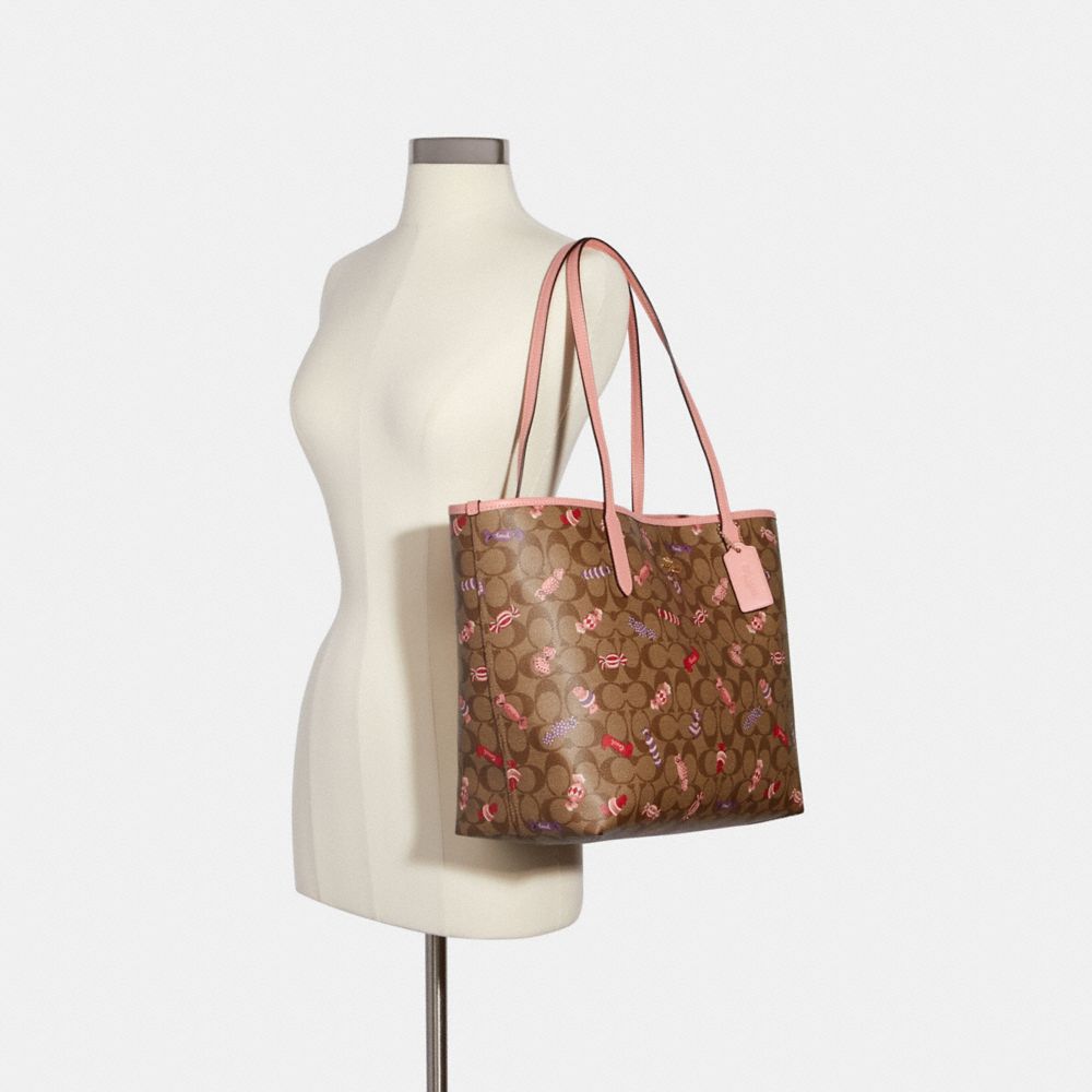 COACH® Outlet | City Tote In Signature Canvas With Candy Print