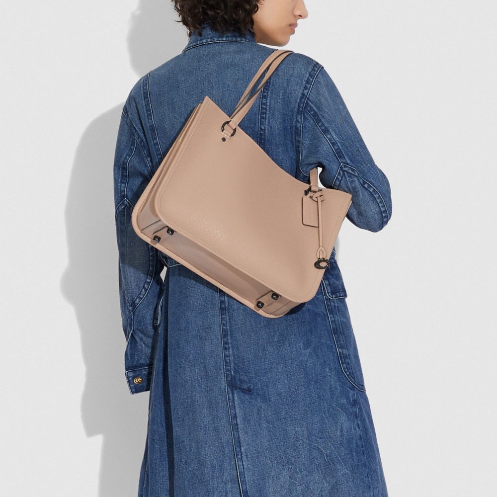 コーチ タイラーキャリーオール minnade-ganbaro.jp