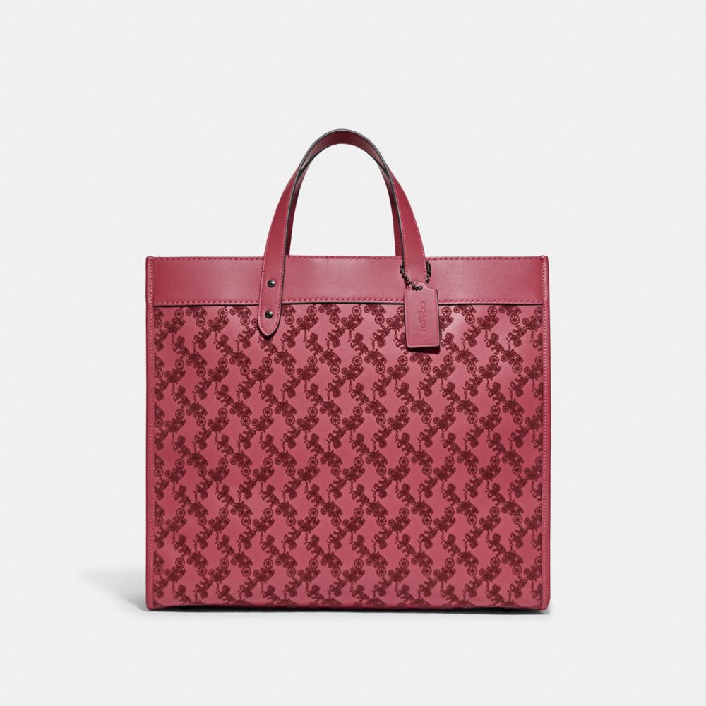 Field Tote 40 With Horse And Carriage