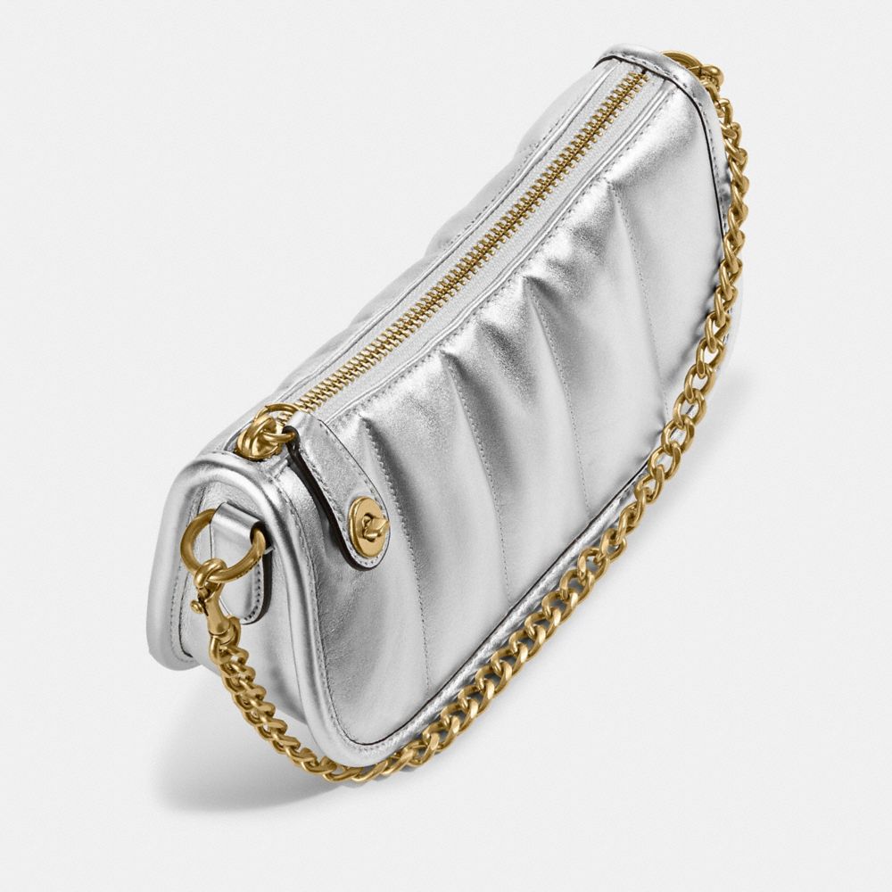 COACH OUTLET® | Swinger 20 With Quilting