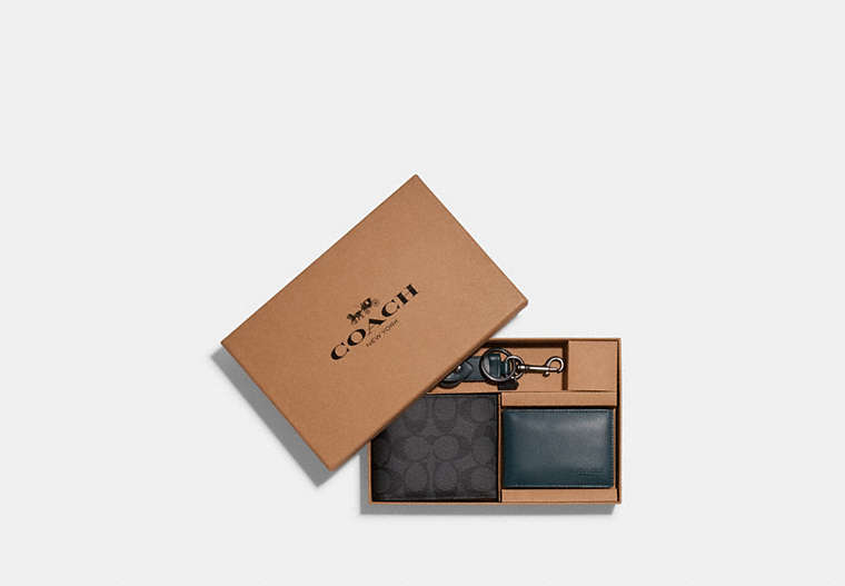 Boxed 3 In 1 Wallet Gift Set In Colorblock Signature Canvas
