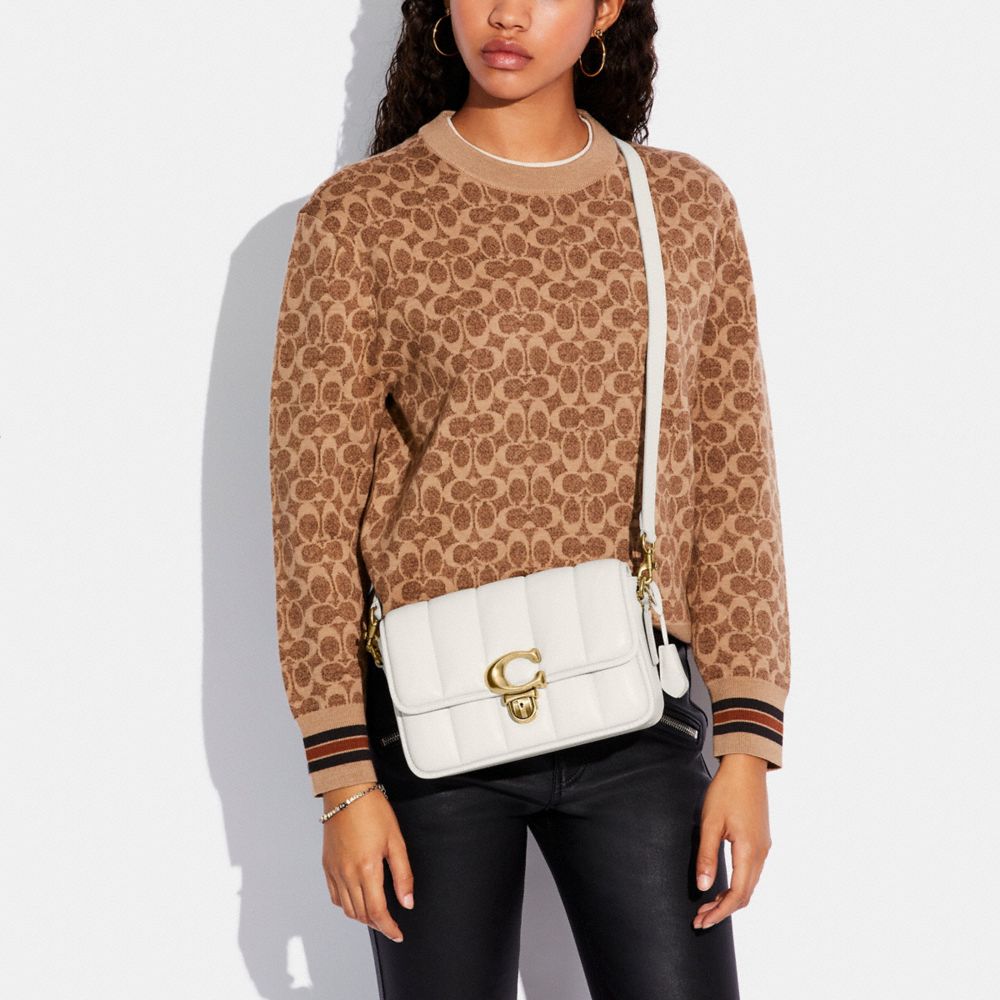 studio shoulder bag with quilting