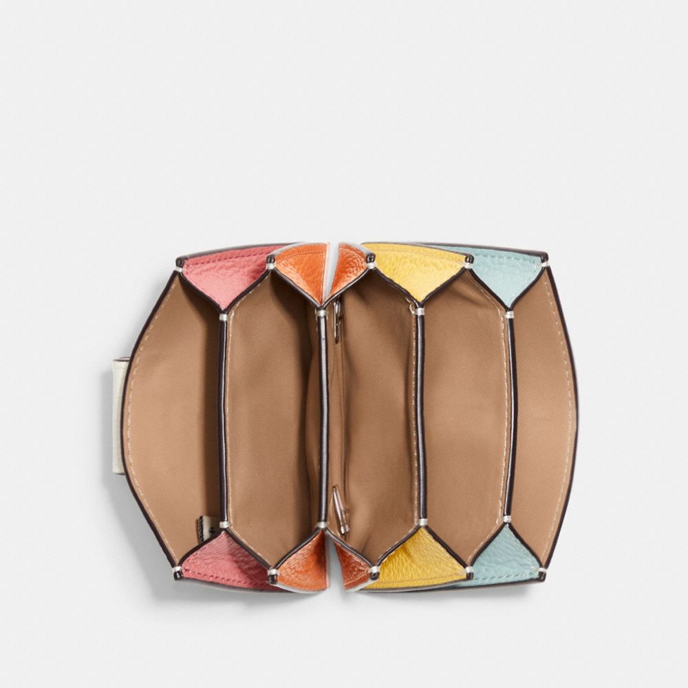 coach accordion card case