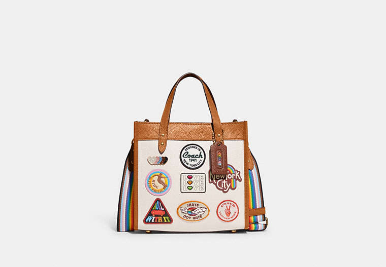 公式】COACH – コーチ | フィールド トート 22 ウィズ パッチ | トート 公式】COACH – コーチ | フィールド トート 22 ウィズ パッチ | トート