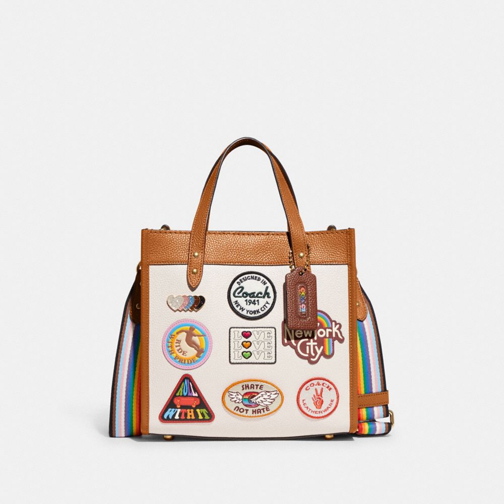 COACH FIELD TOTE 22 WITH PATCHES 