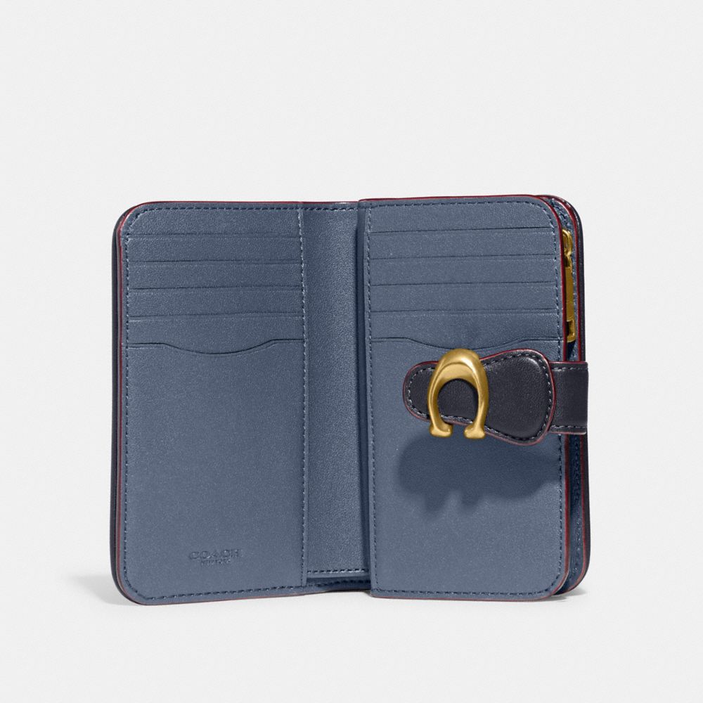タビー ミディアム ウォレット シグネチャー デニム | ミニ財布(二つ/三つ折り) - 【公式】COACH – コーチ