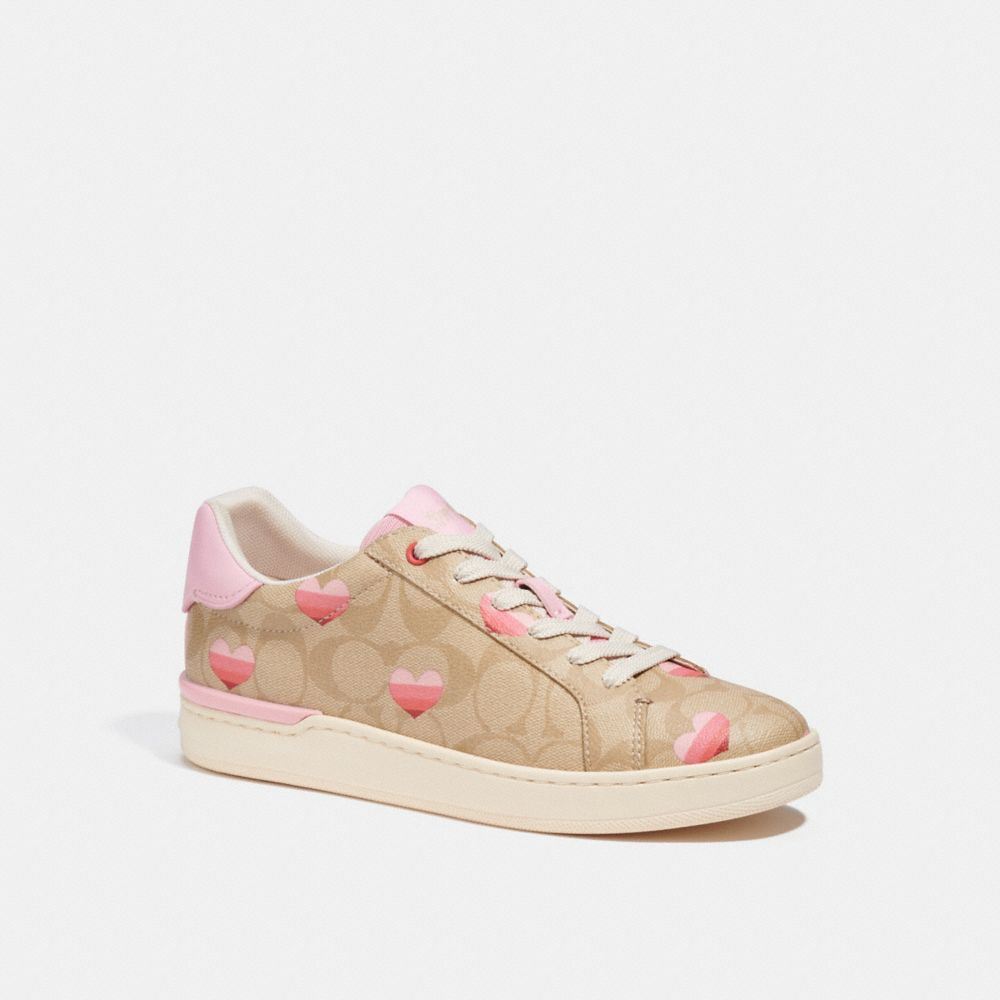 COACH OUTLET® | Clip Low Top Sneaker In Signature Canvas