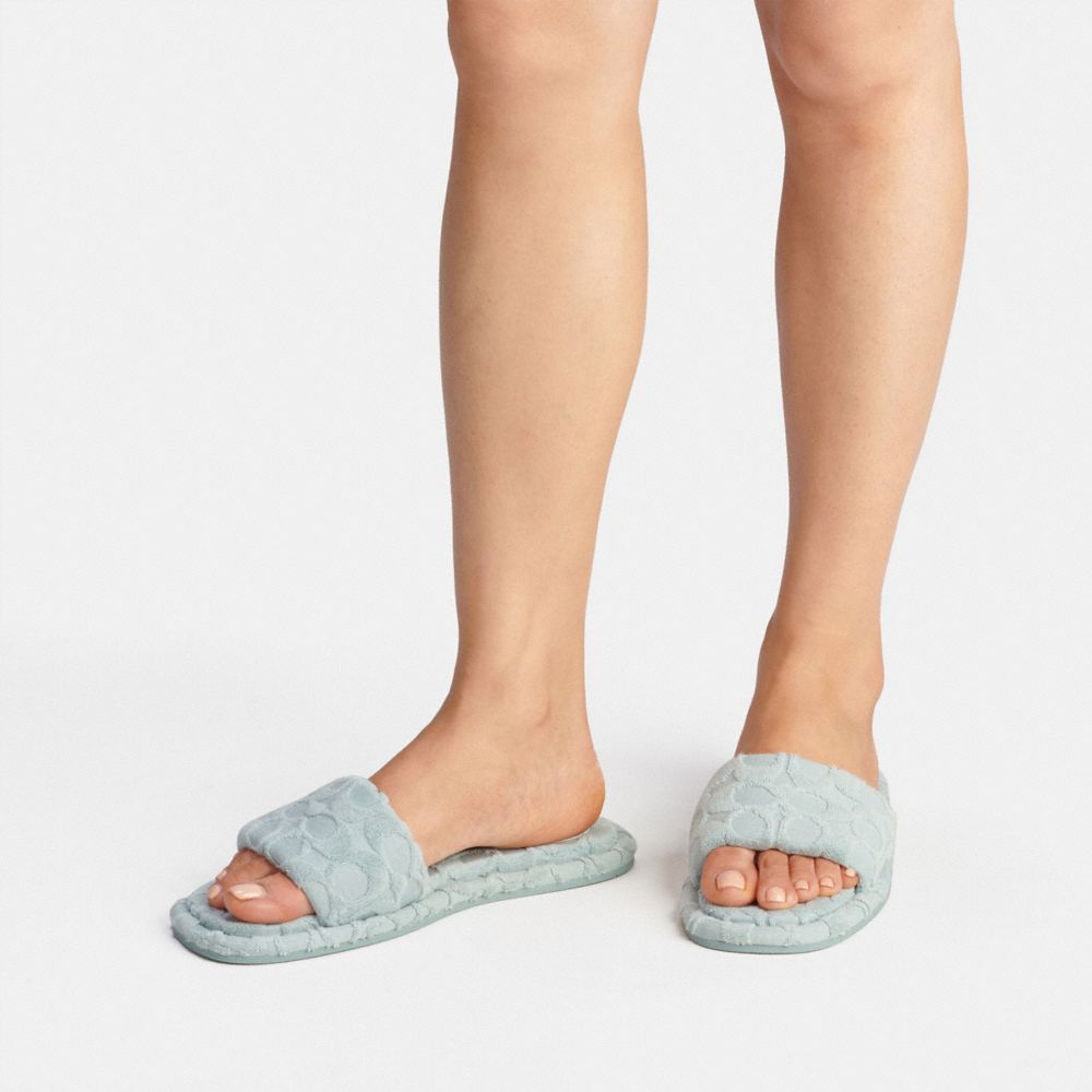 cloth sandals
