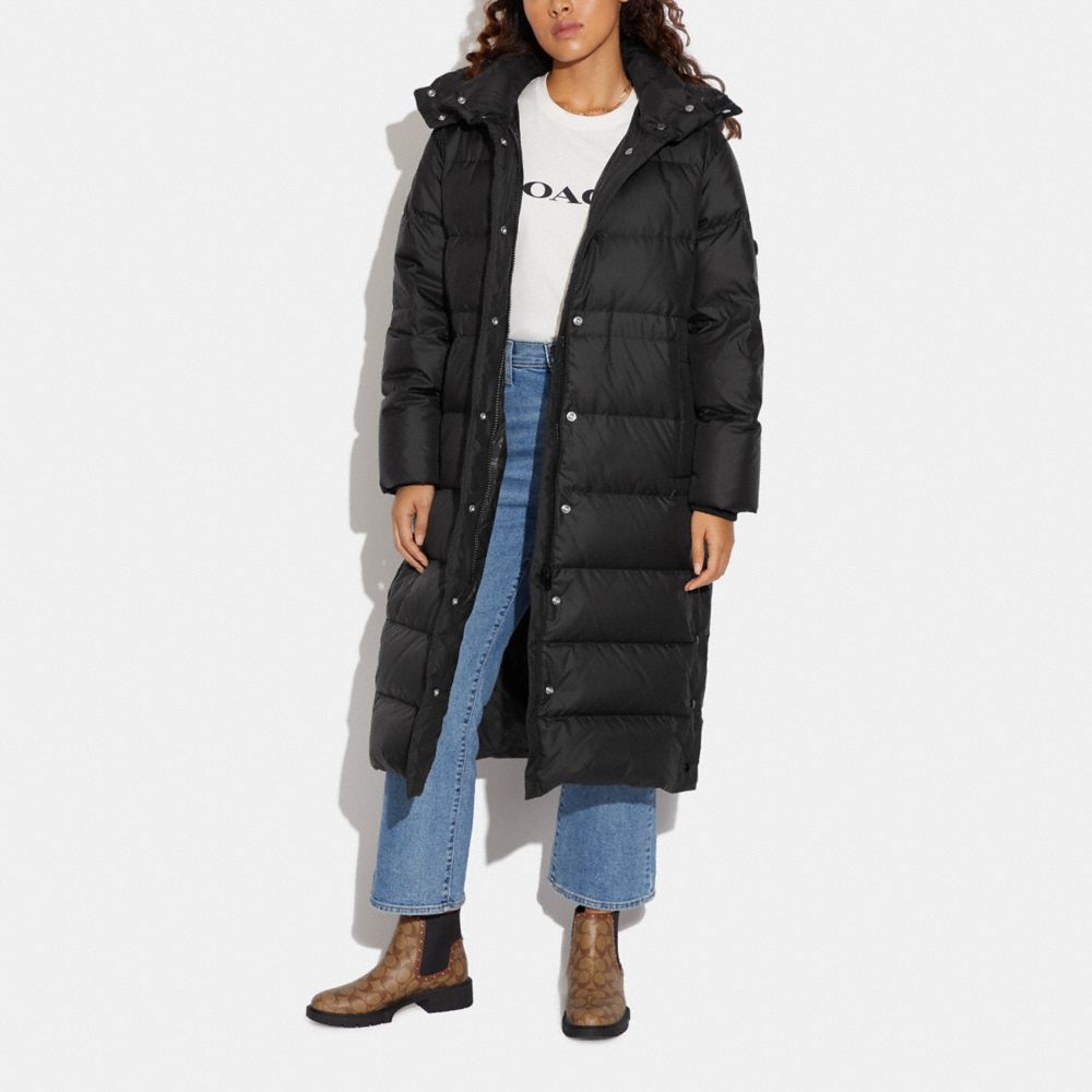 Long manteau rembourré en duvet