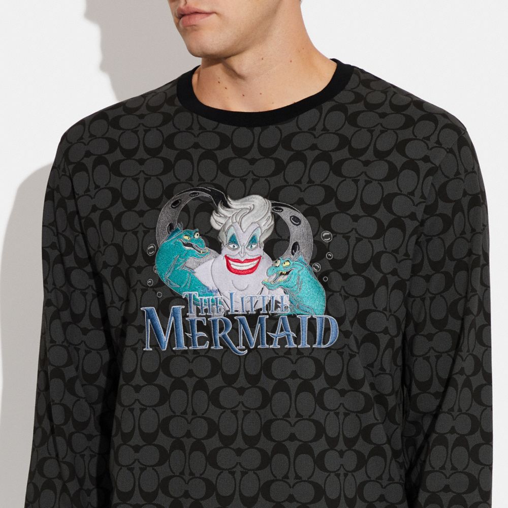 t shirt ursula