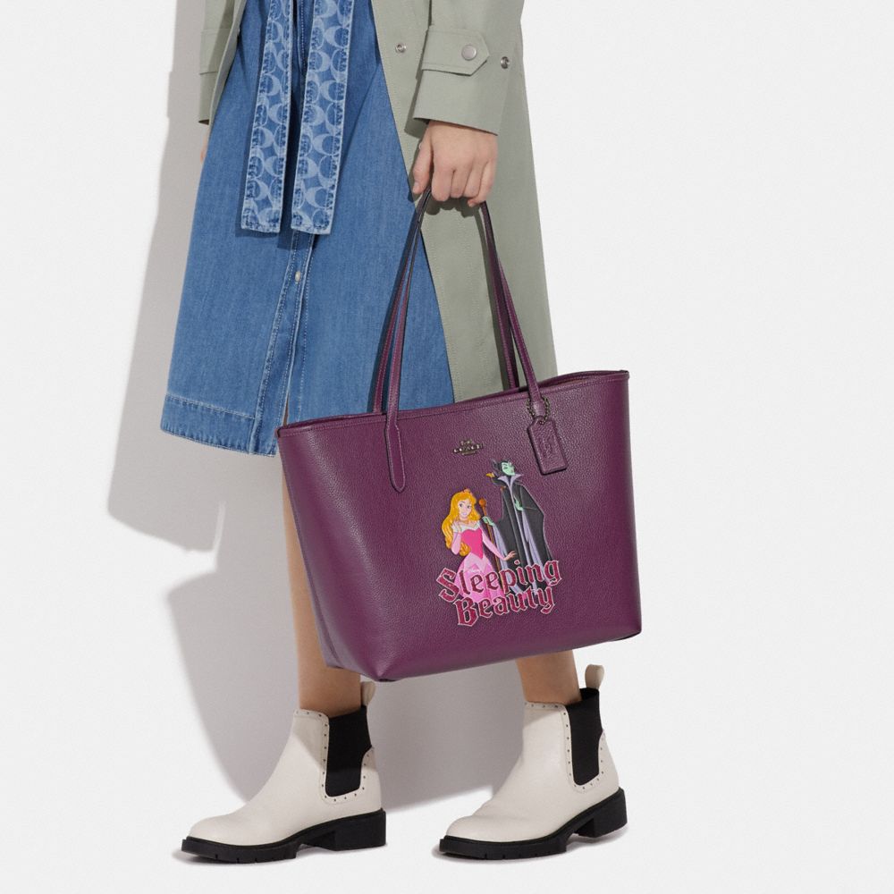 Aランク 【DISNEY X COACH】シティ トート マレフィセント モチーフ