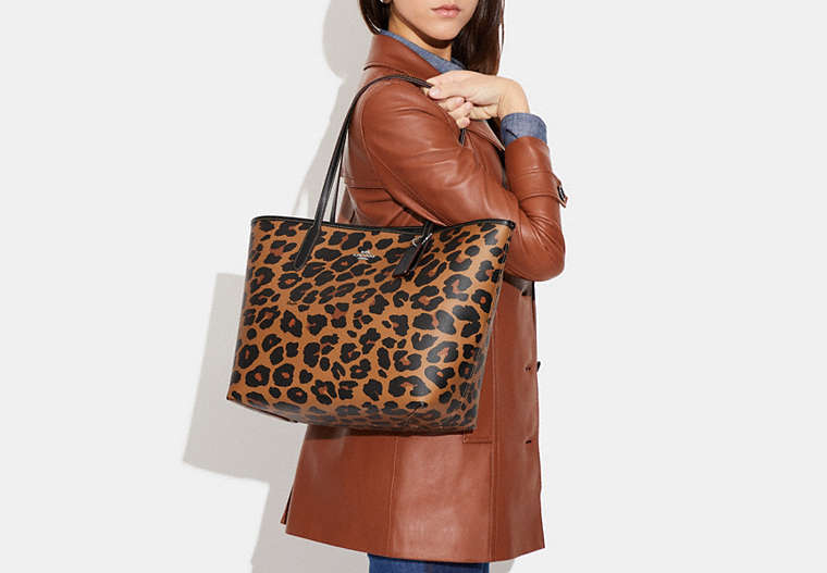 City Tote With Leopard Print And Signature Canvas Interior
