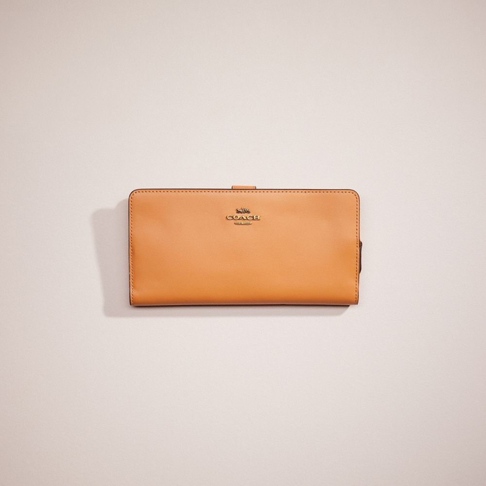 Coach Restored Skinny Wallet In Brass/natural