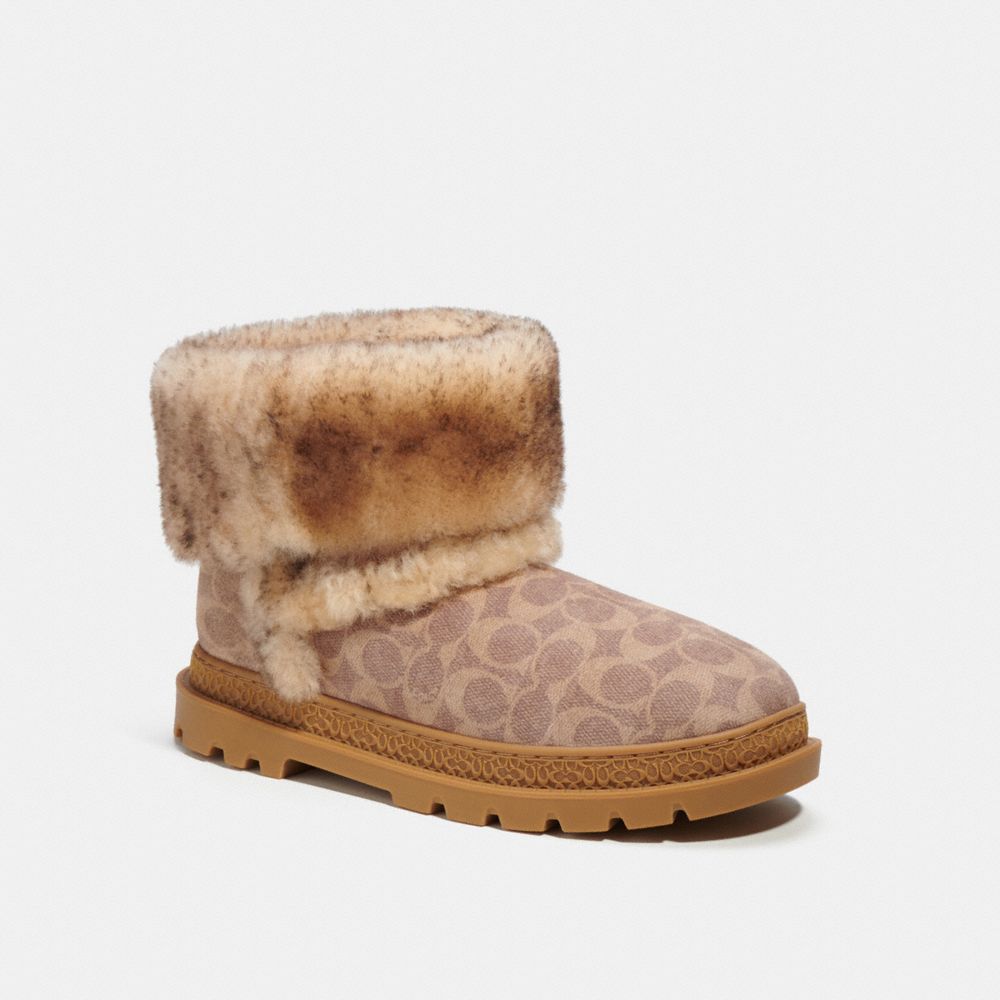 Boot In Signature Shearling