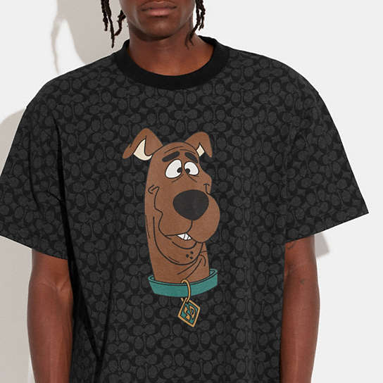 Source photography Measurement Coach | Scooby Doo! Signature T Shirt | COACH®