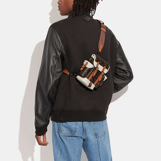Hitch Backpack 13 With Horse And Carriage Print | COACH®