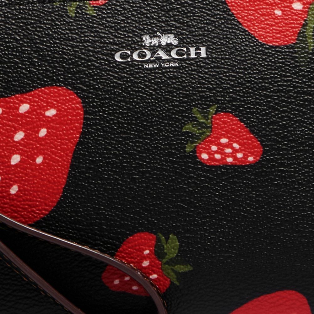 は自分にプチご褒美を 完売品【COACH ストロベリー CH535】コーナー 