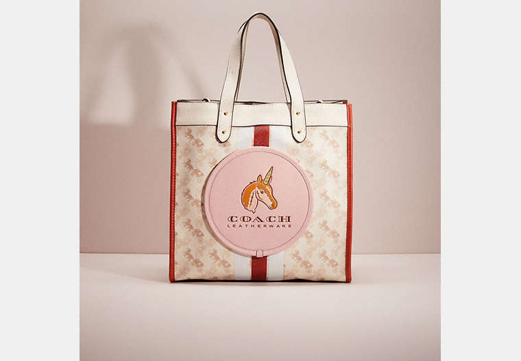 Upcrafted Field Tote With Horse And Carriage Print
