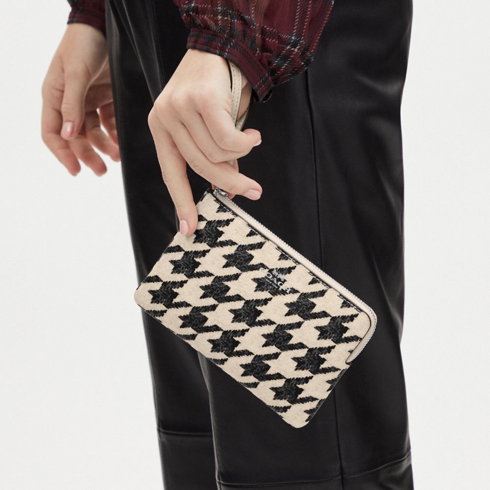 Corner Zip Wristlet With Houndstooth Print