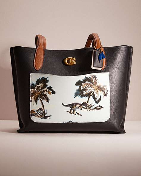 COACH®,UPCRAFTED WILLOW TOTE,Polished Pebble Leather,Hello Summer,Brass/Black,Front View