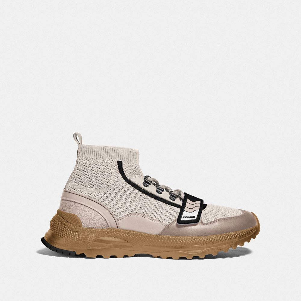 c243 high top runner